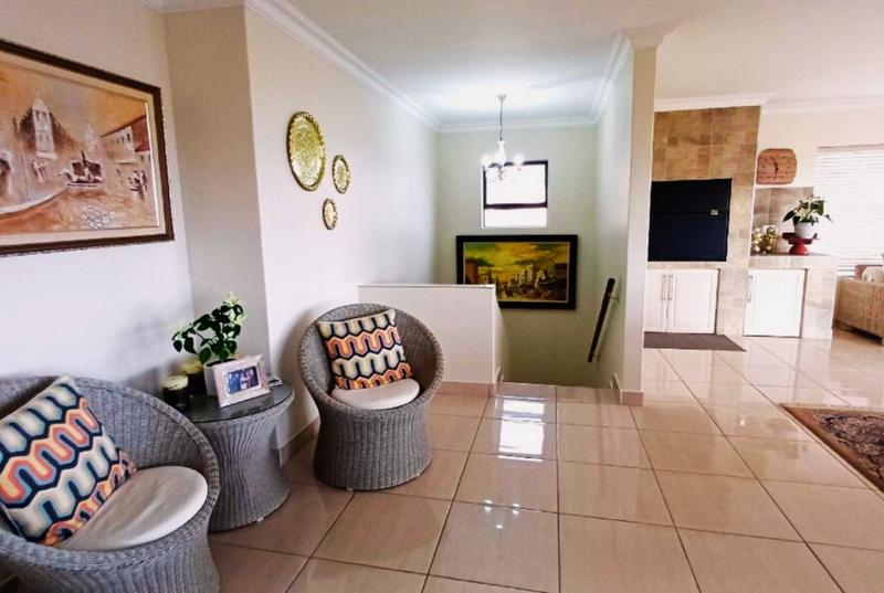 4 Bedroom Property for Sale in Monte Christo Western Cape